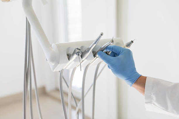 24/7 Emergency Tooth Extraction experts in Lakewood Park, FL